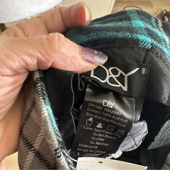 D&Y Women One Size Fits Most Plaid Bucket Hat with Embellished Buckle Accent - Picture 6 of 7